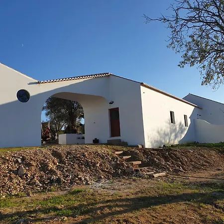 Monte Acoteias - Farm stay *