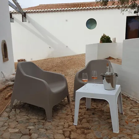 Monte Acoteias - Farm stay