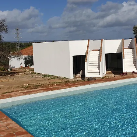 Monte Acoteias - Vakantieboerderij *